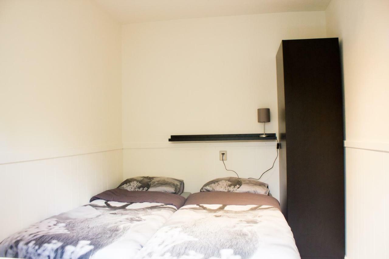 Knusse 5 Persoons Bungalow Hartje Veluwe Otterlo Εξωτερικό φωτογραφία